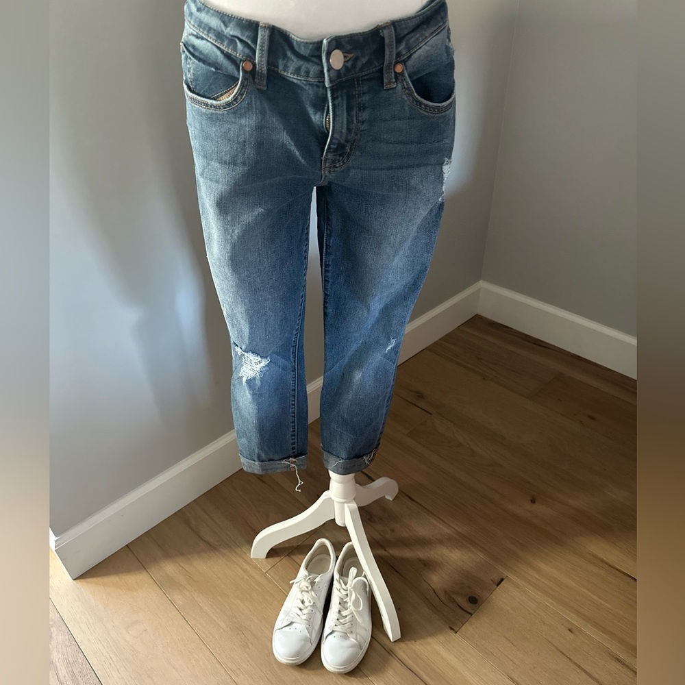 LEVEL 99 Cropped Distressed Denim Jeans - Picture 2 of 7